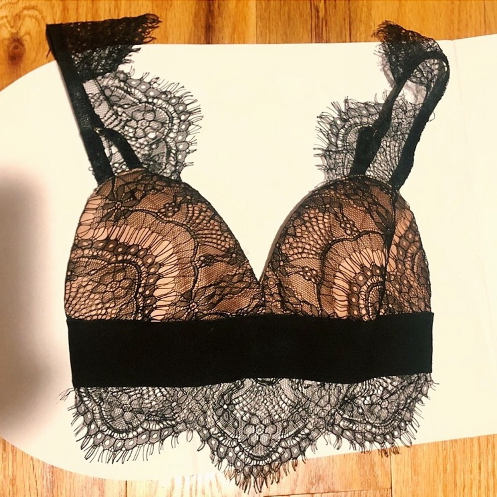 Black and Nude Lace Bralette / Crop Top - Picture 1 of 6
